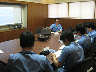 社内講師による座学